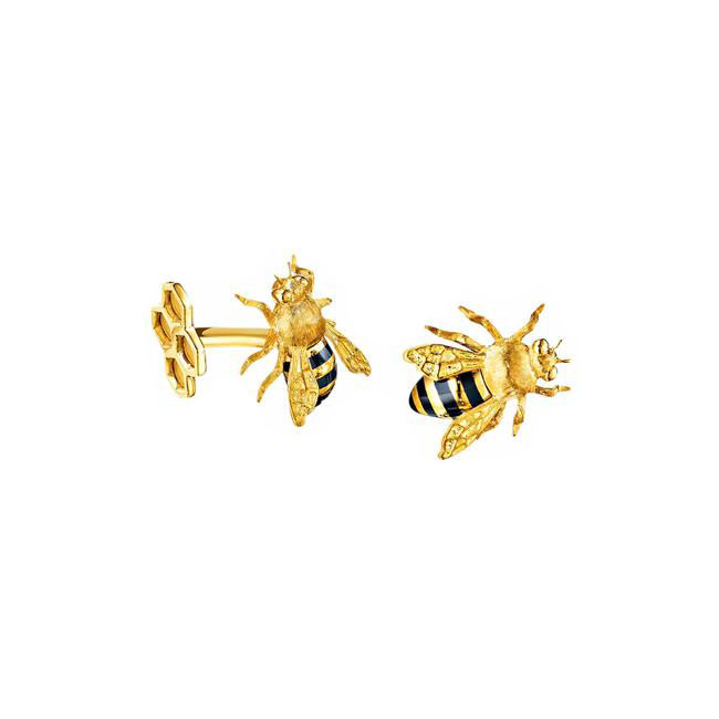 Verdura 18k Yellow Gold Black Enamel Bee Cufflinks