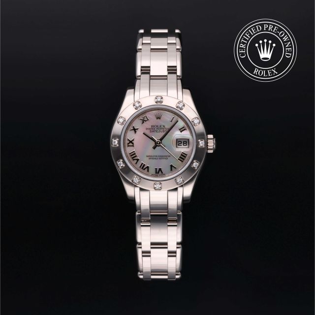 Oyster Perpetual Pearlmaster 29