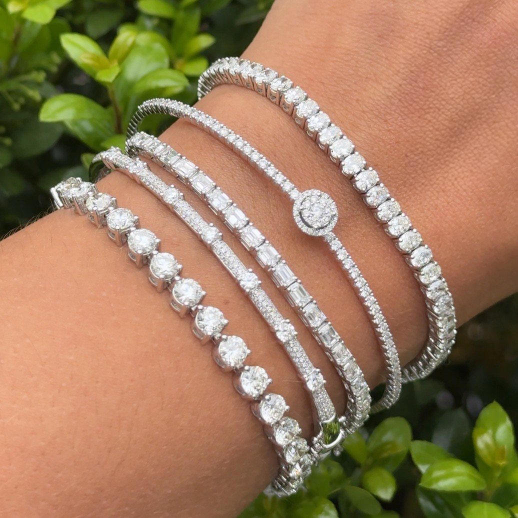 London Collection 14k White Gold Diamond Cluster Bangle